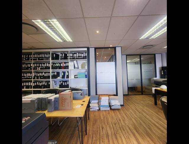 118M² OFFICE FOR SALE IN UMHLANGA CENTRAL
